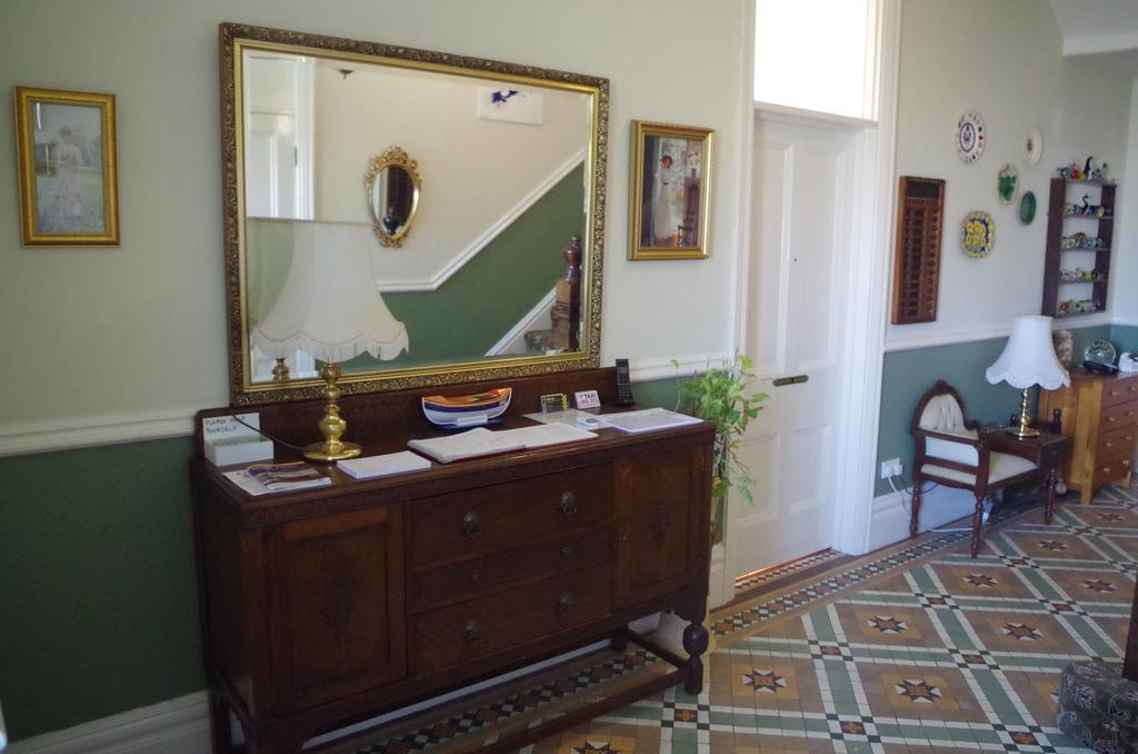 Varley House Ilfracombe Extérieur photo